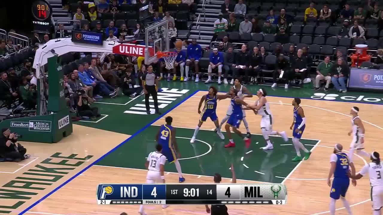 Tyler Herro hammers it home