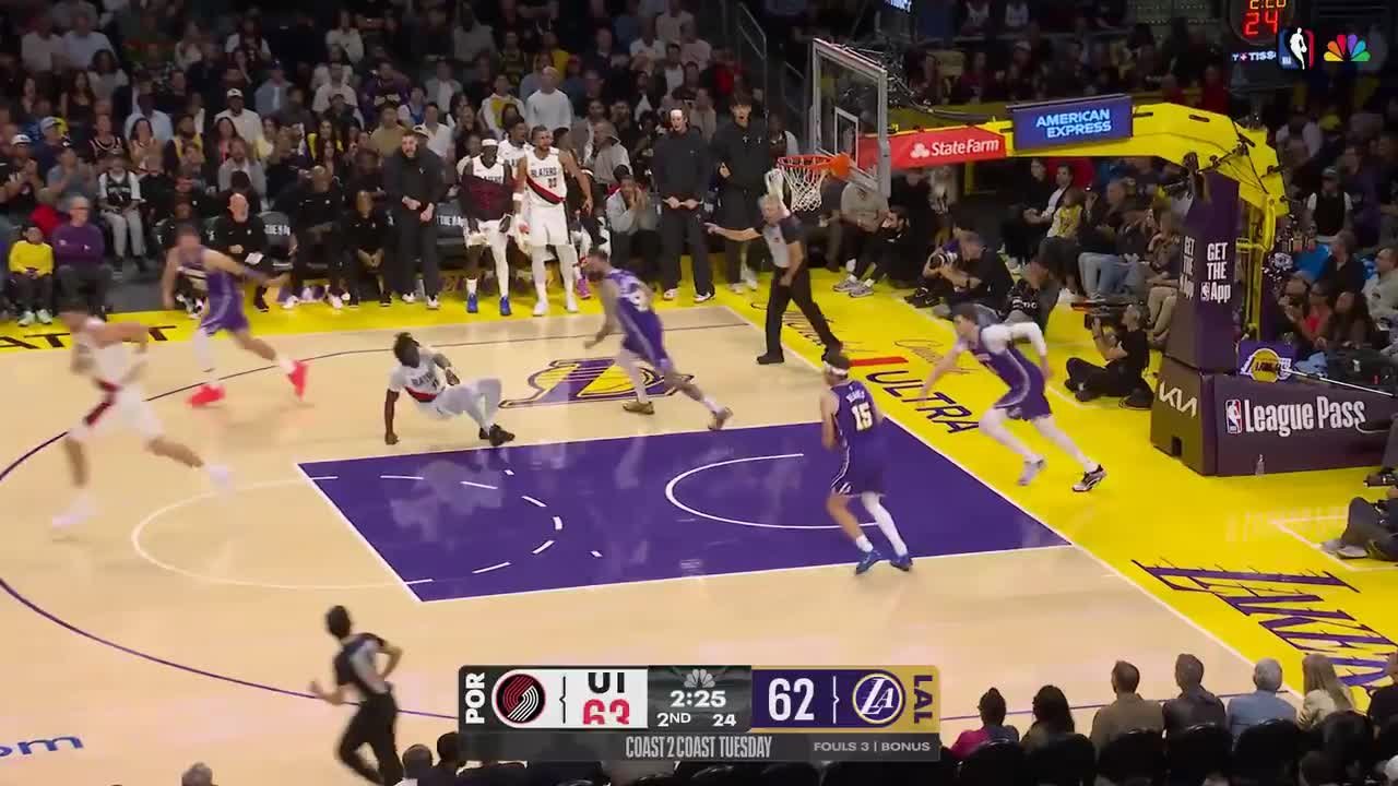 Sidy Cissoko with the 2 Pt