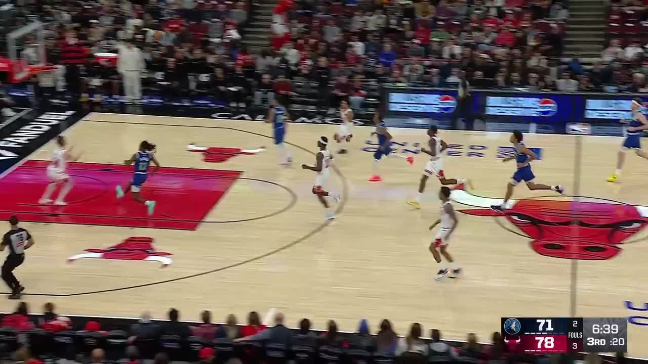 Tre Jones sets up the nice finish