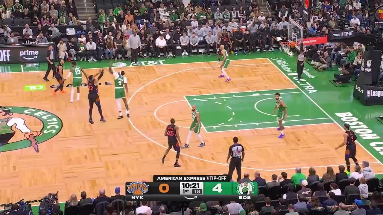 Karl-Anthony Towns dials from long distance