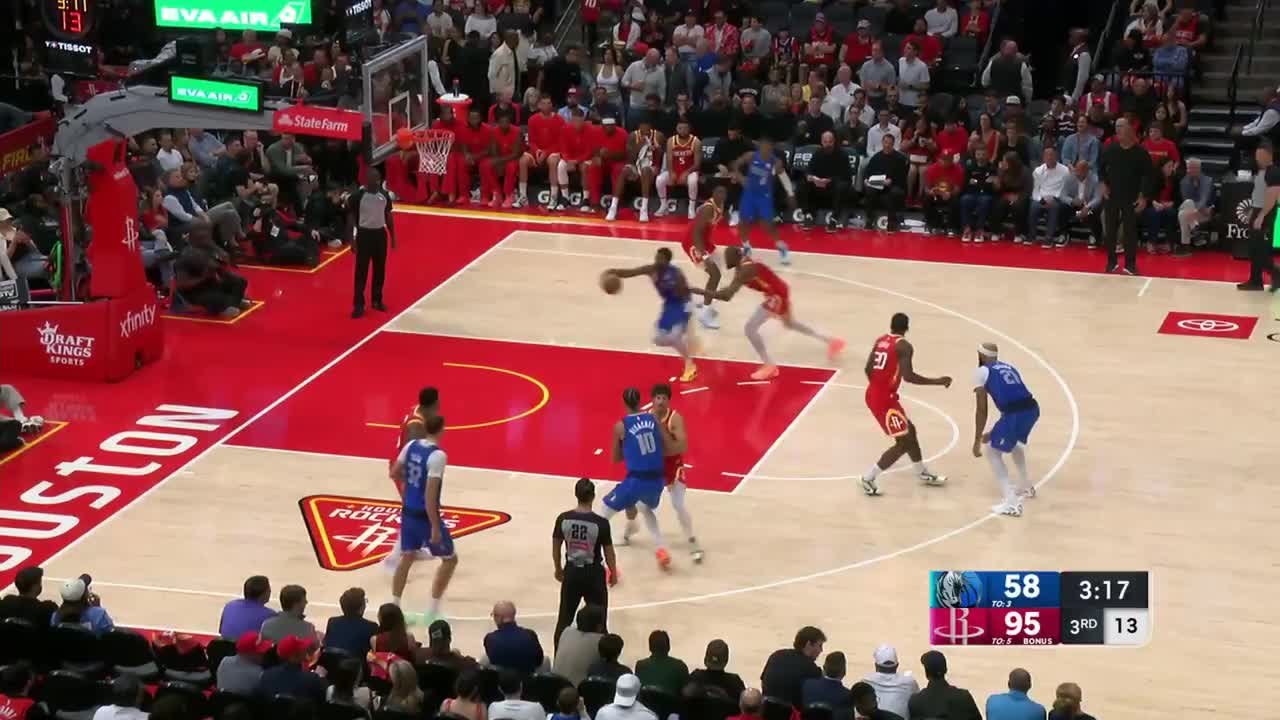 Daniel Gafford with the great assist!