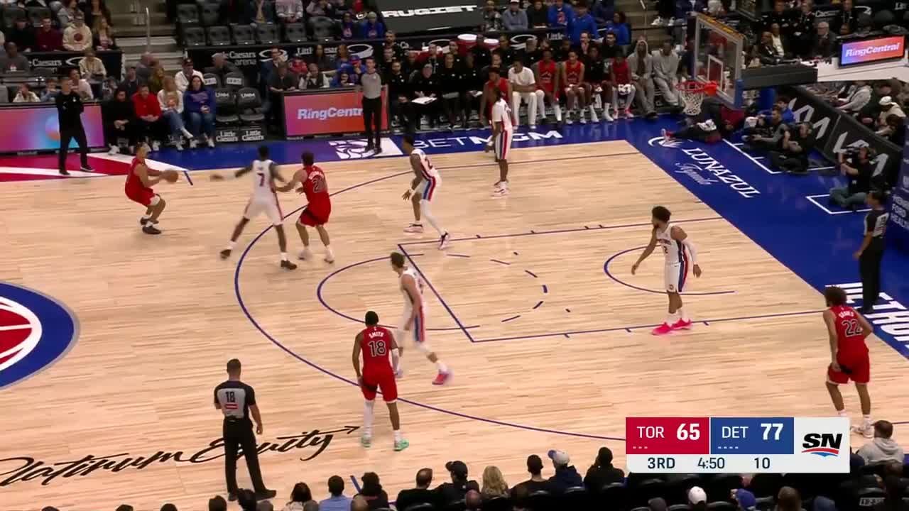 Tyreke Key dials from long distance image