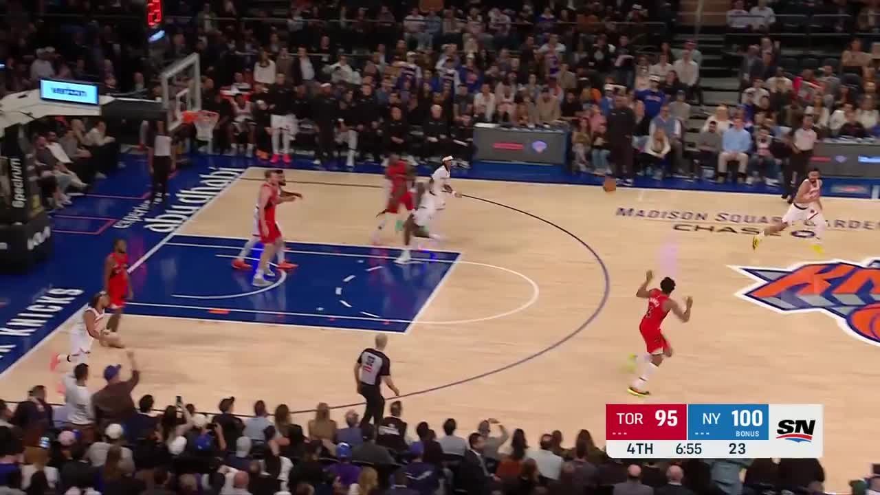 Scottie Barnes with the big dunk
