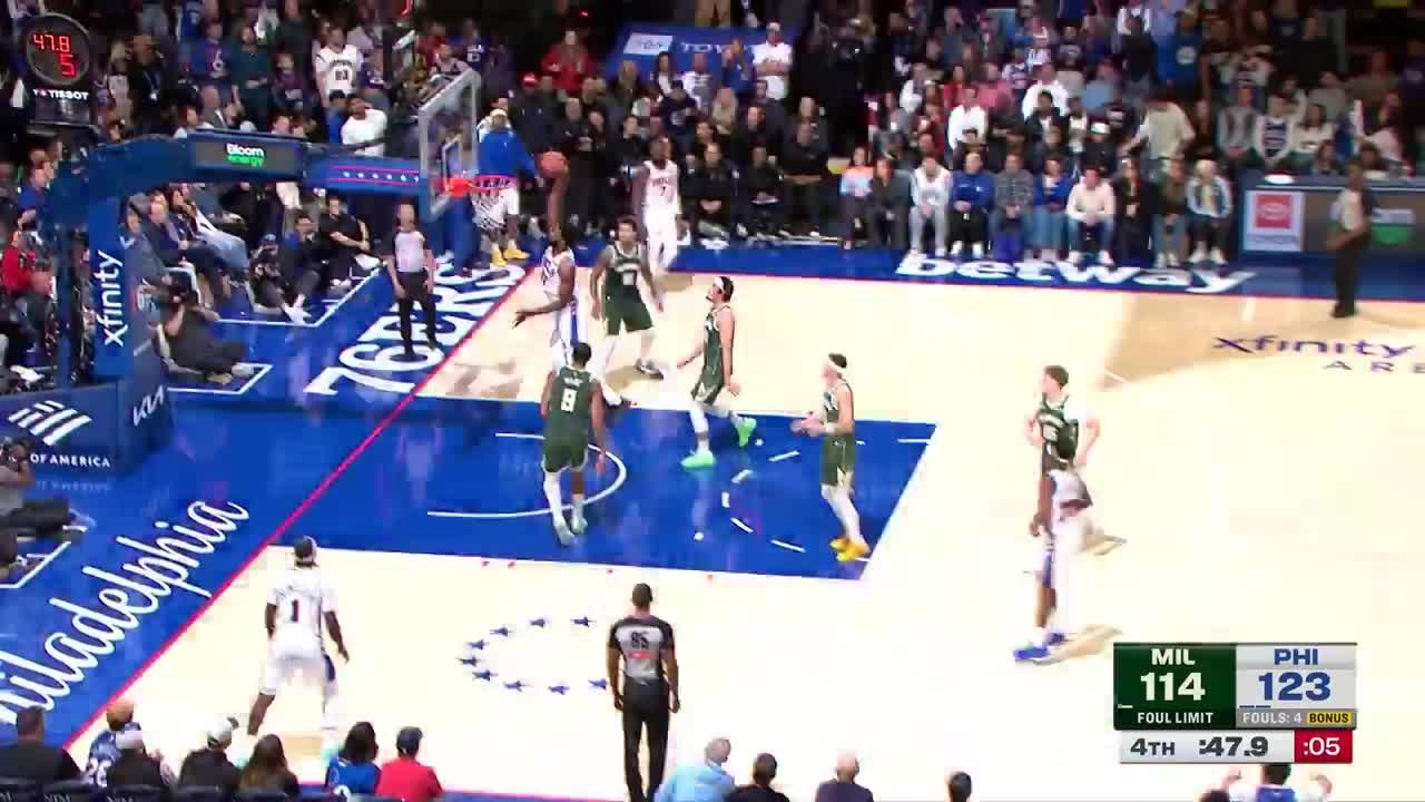 Joel Embiid hammers it home