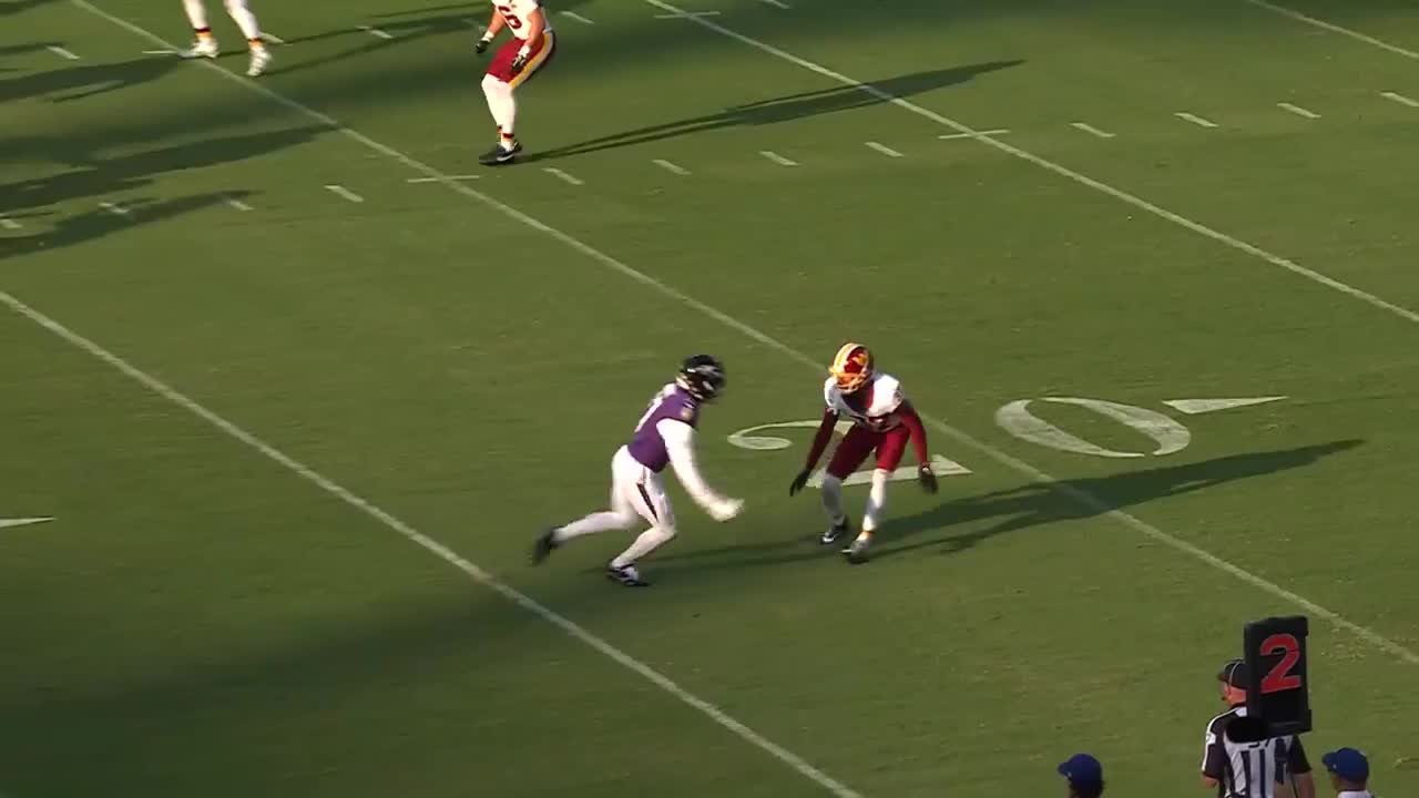Can't-Miss Play: Chris Moore burns his old team on diving catch for 25-yard TD