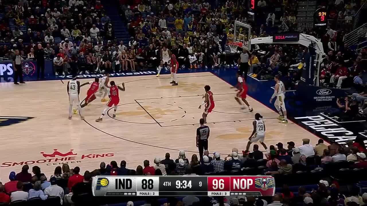 Tyrese Haliburton hammers it home