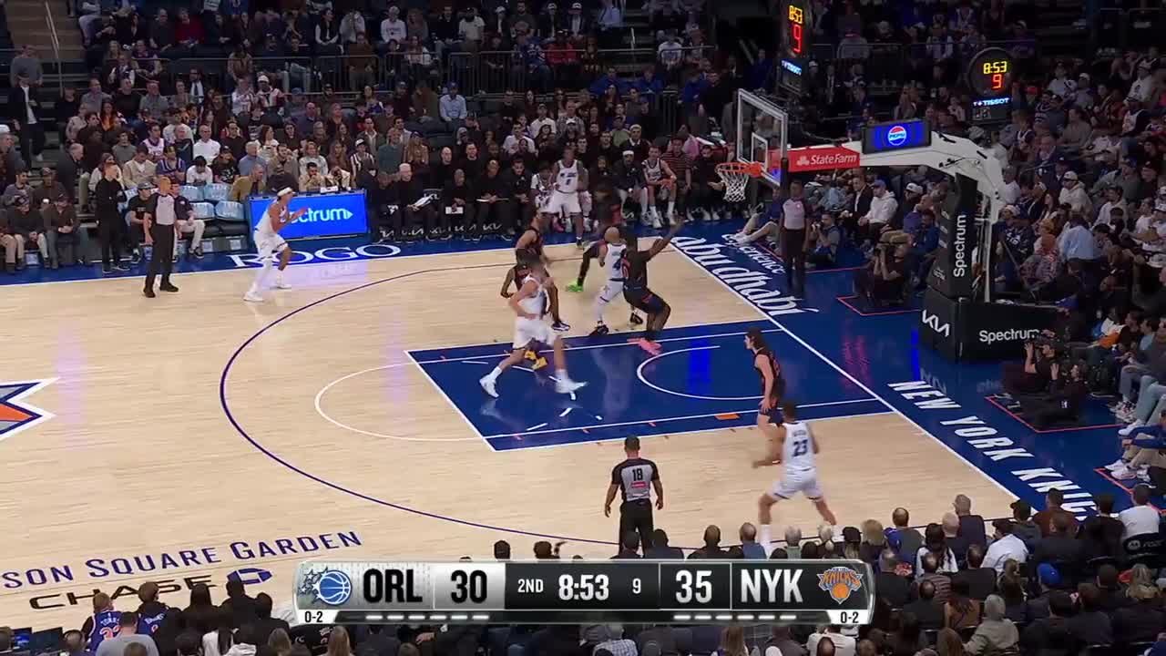 Jalen Suggs with the great assist!