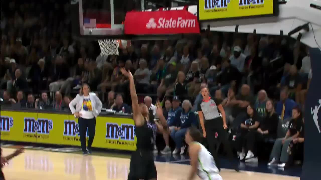 Janelle Salaun Top Points vs. Minnesota Lynx