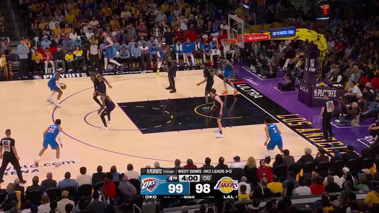 Shai Gilgeous-Alexander hits from way downtown