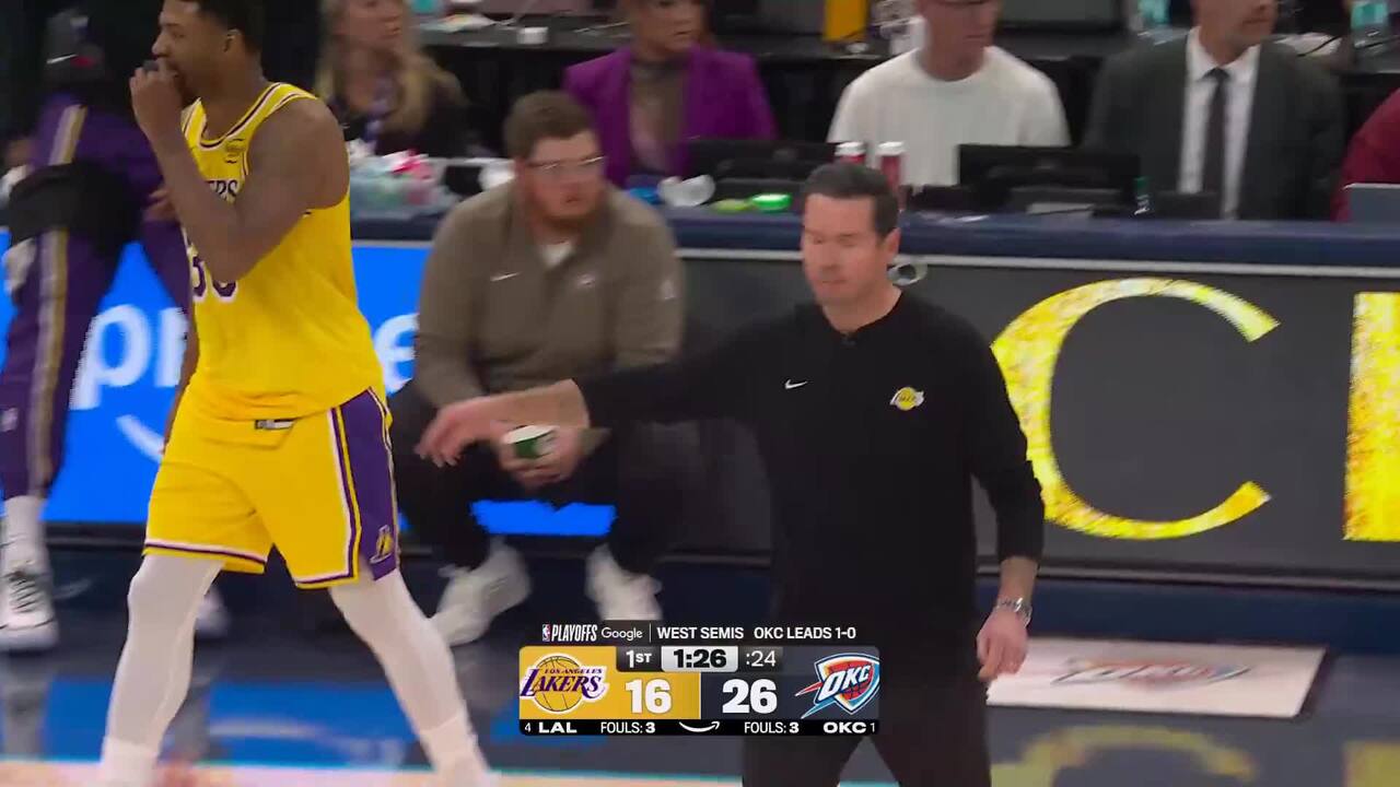 Shai Gilgeous-Alexander hammers it home