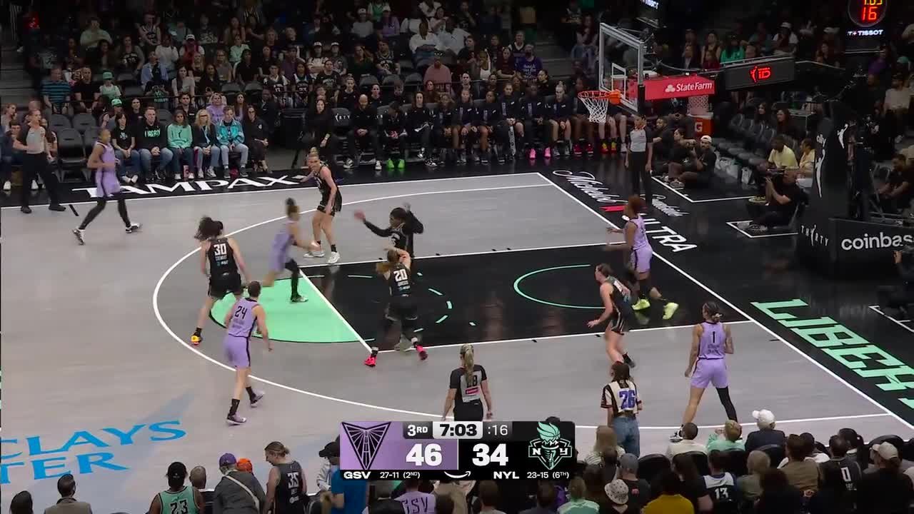 Veronica Burton Top Points vs. New York Liberty