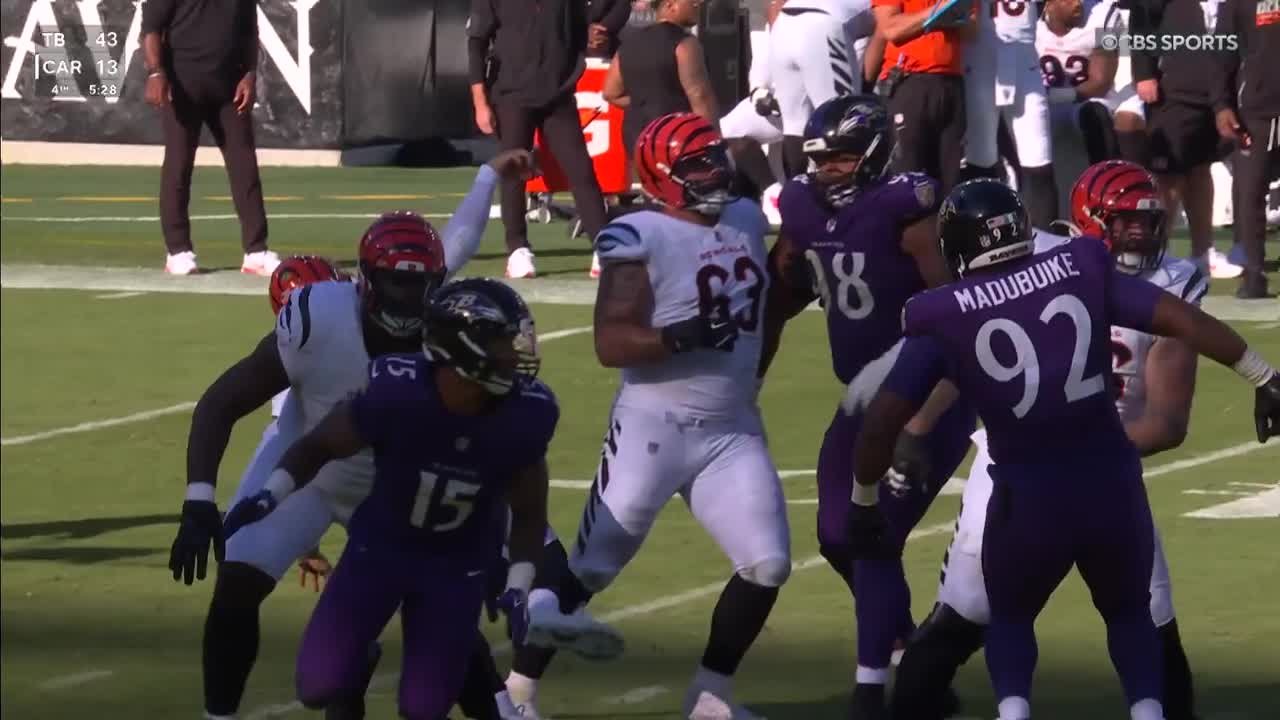 Can't-Miss Play: Burrow dials launch codes to Tee Higgins for masterful 43-yard completion