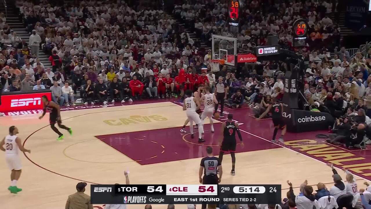 Dean Wade hammers it home
