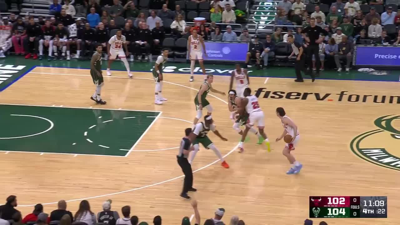 Noa Essengue with the big dunk