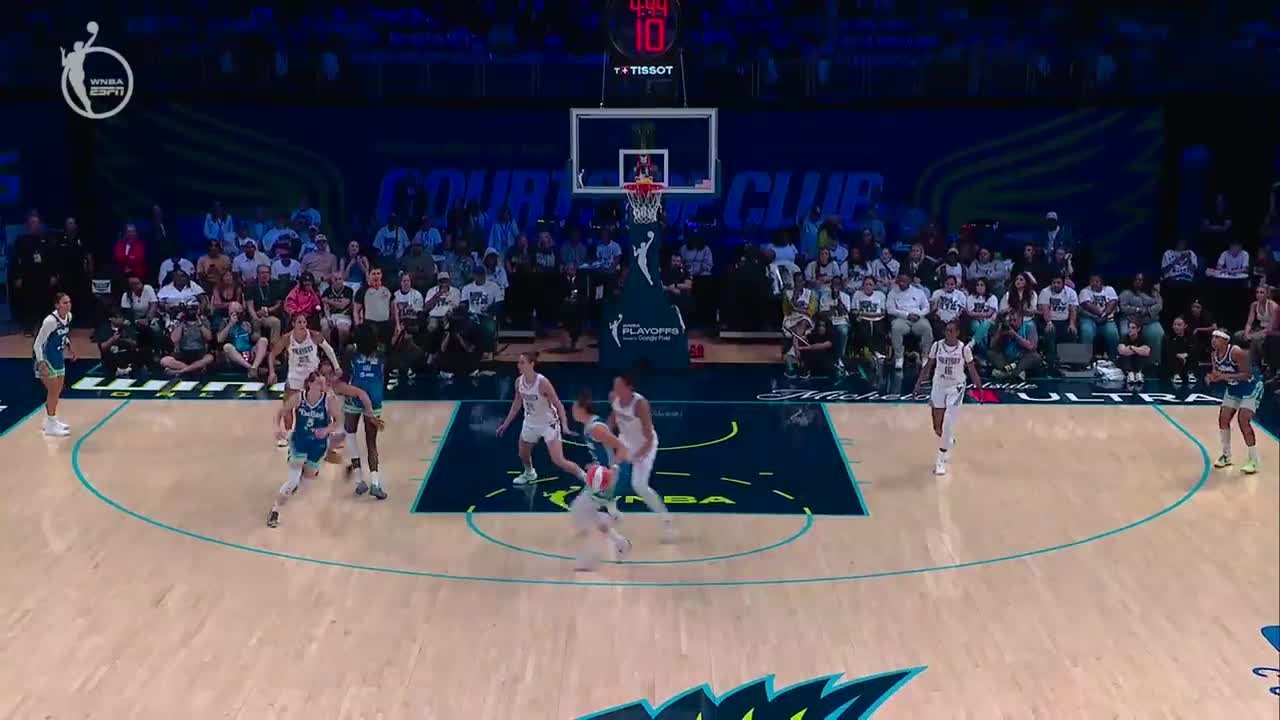 Aziaha James Top Points vs. Golden State Valkyries