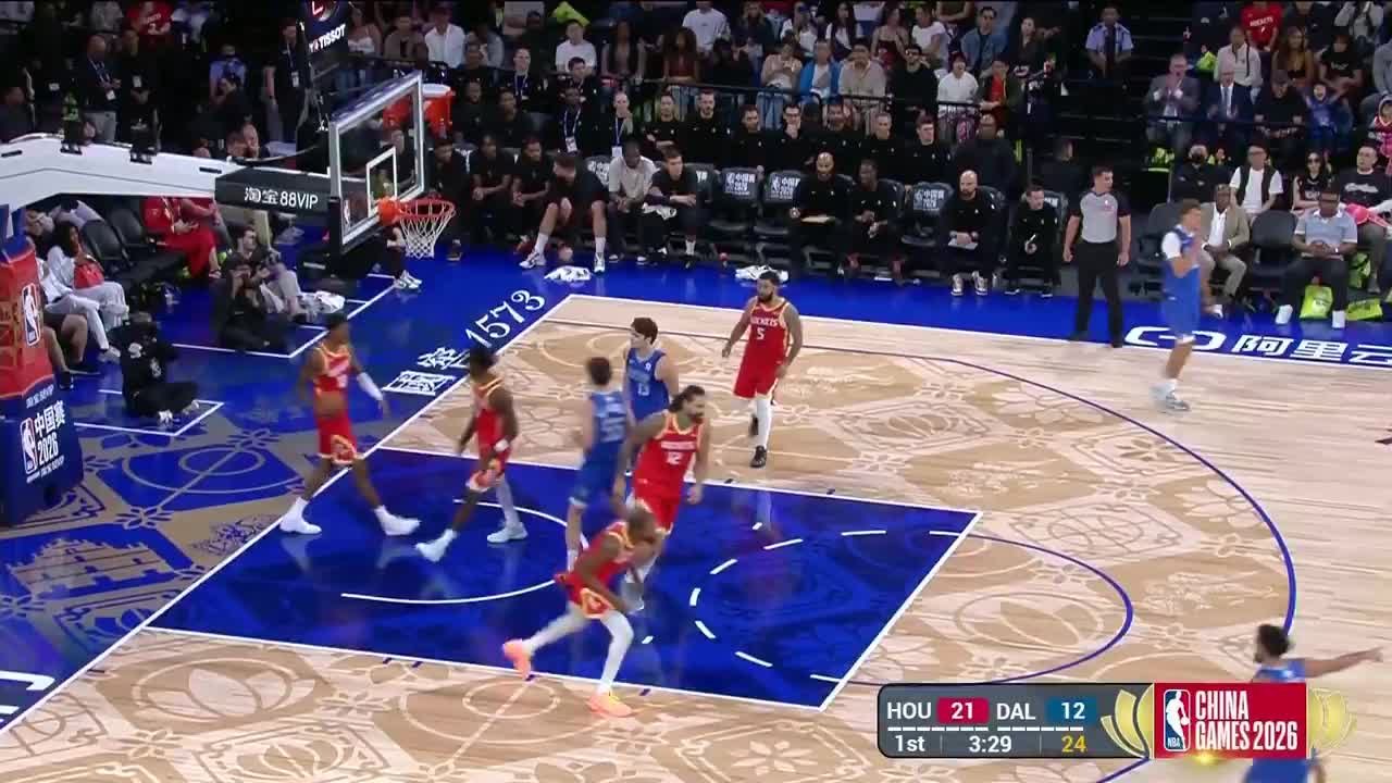 Sergio De Larrea sets up the nice finish