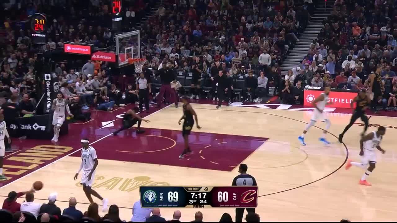 Jarrett Allen throws down the alley-oop!