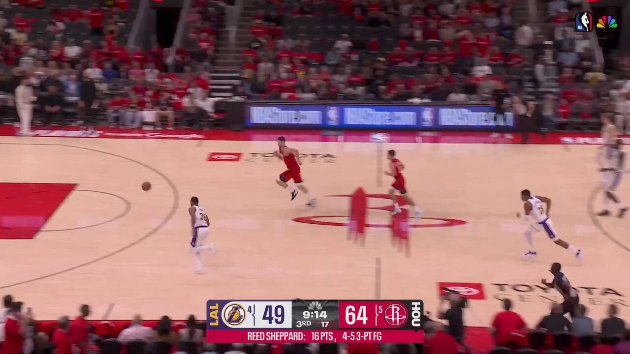 Alperen Sengun rises to block the shot