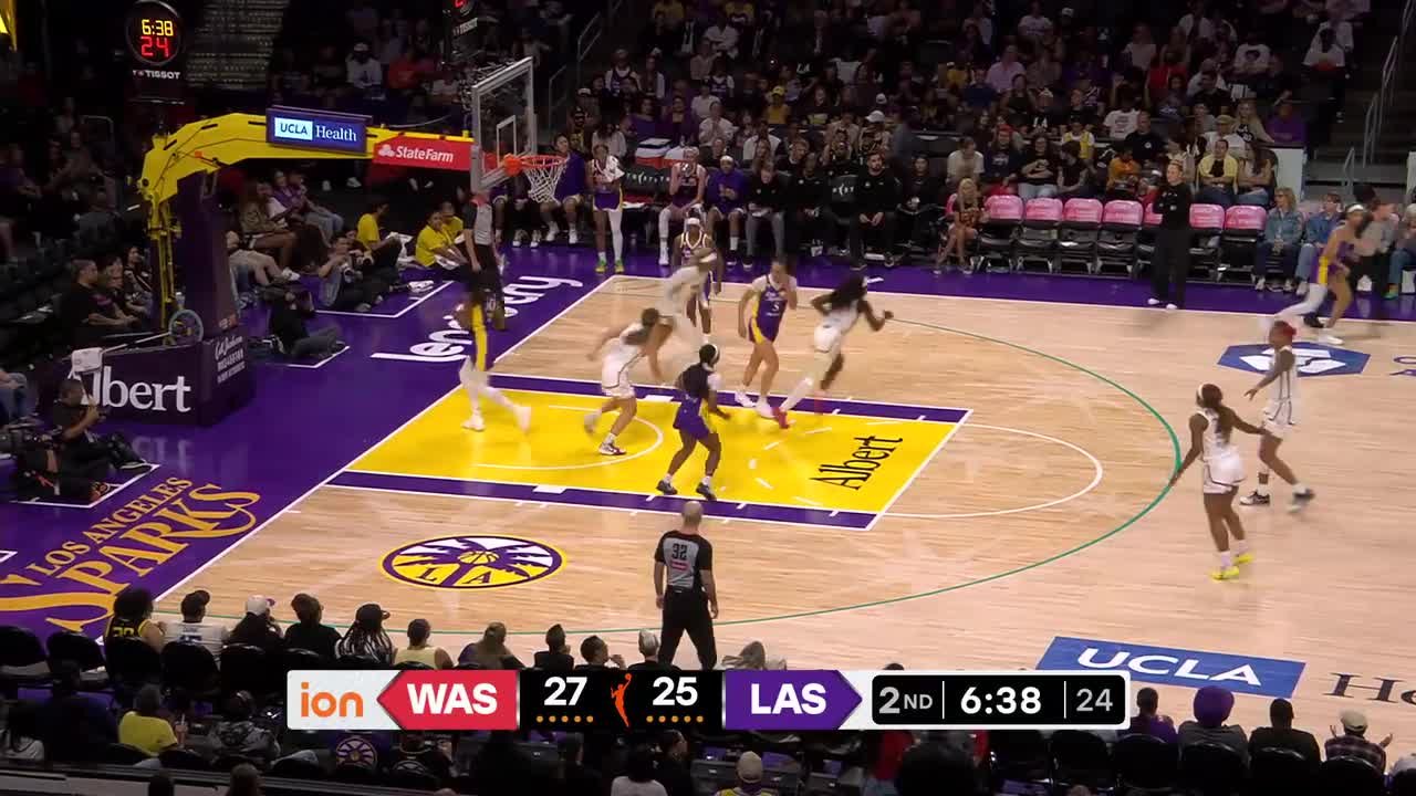 Kiki Iriafen Top Points vs. Los Angeles Sparks