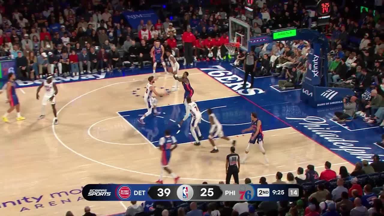 Dean Wade sends the shot away