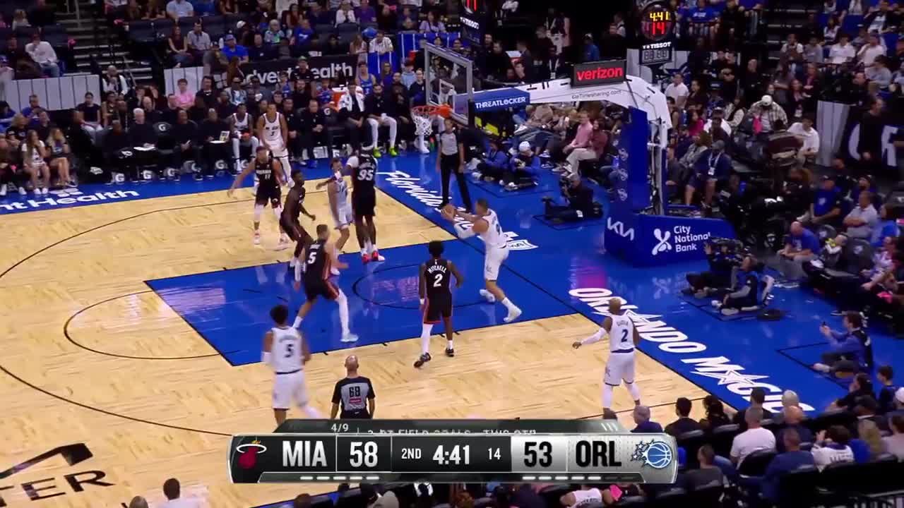 Nikola Vučević rises up and throws it down