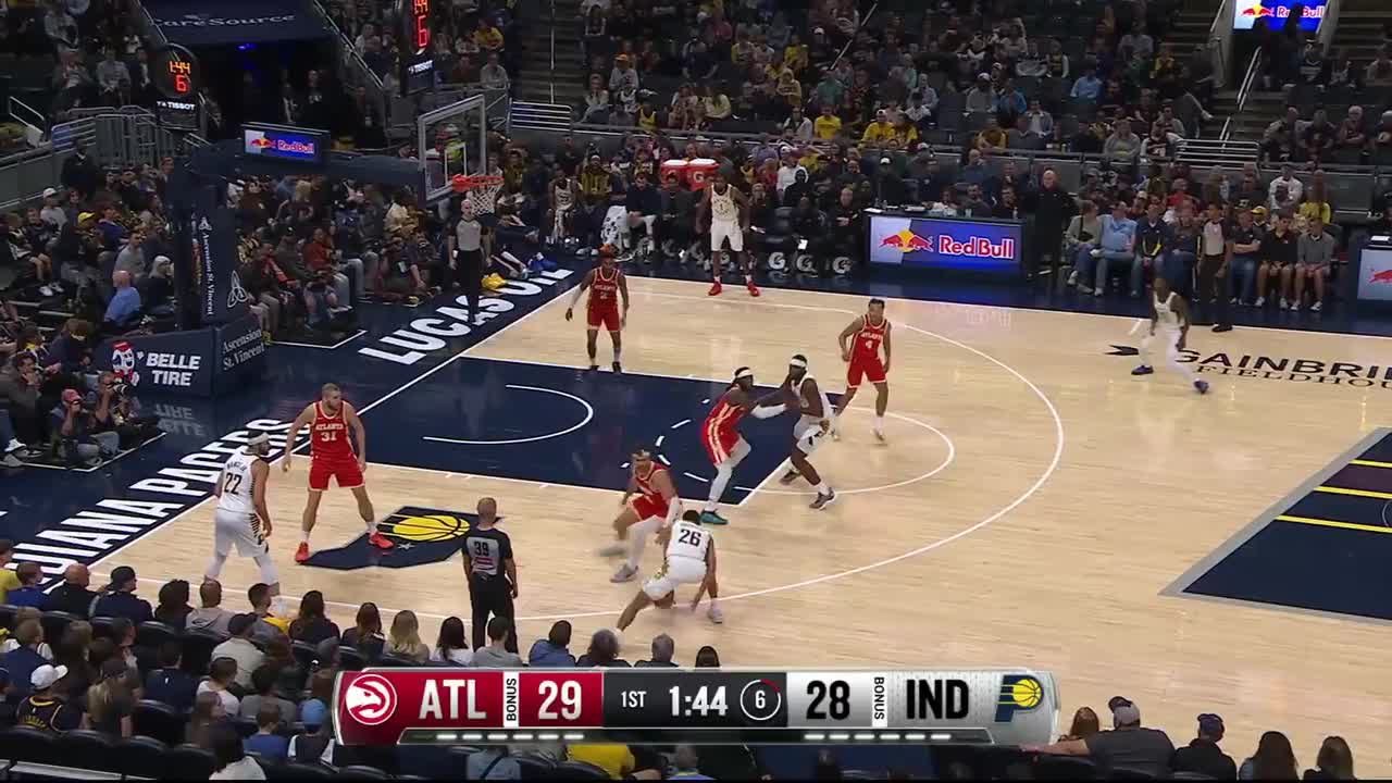 Kingston Flemings rises up and throws it down