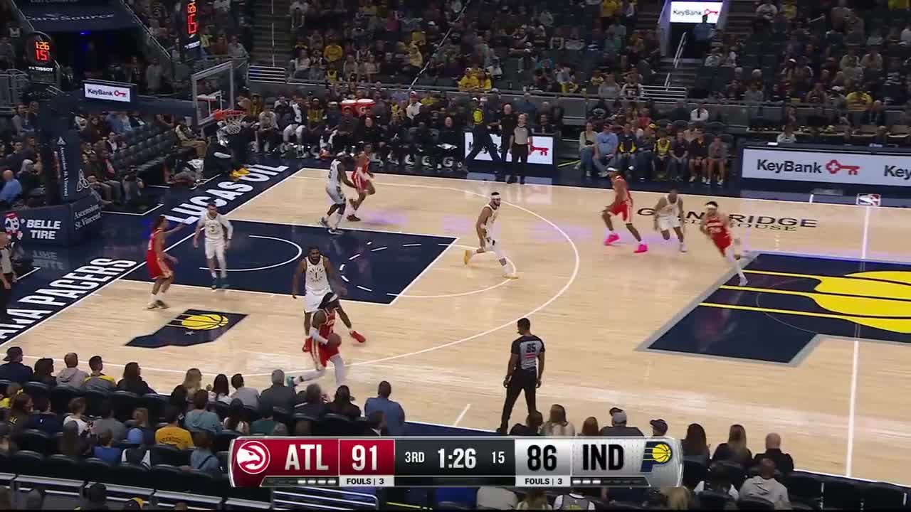 Corey Kispert with the big dunk