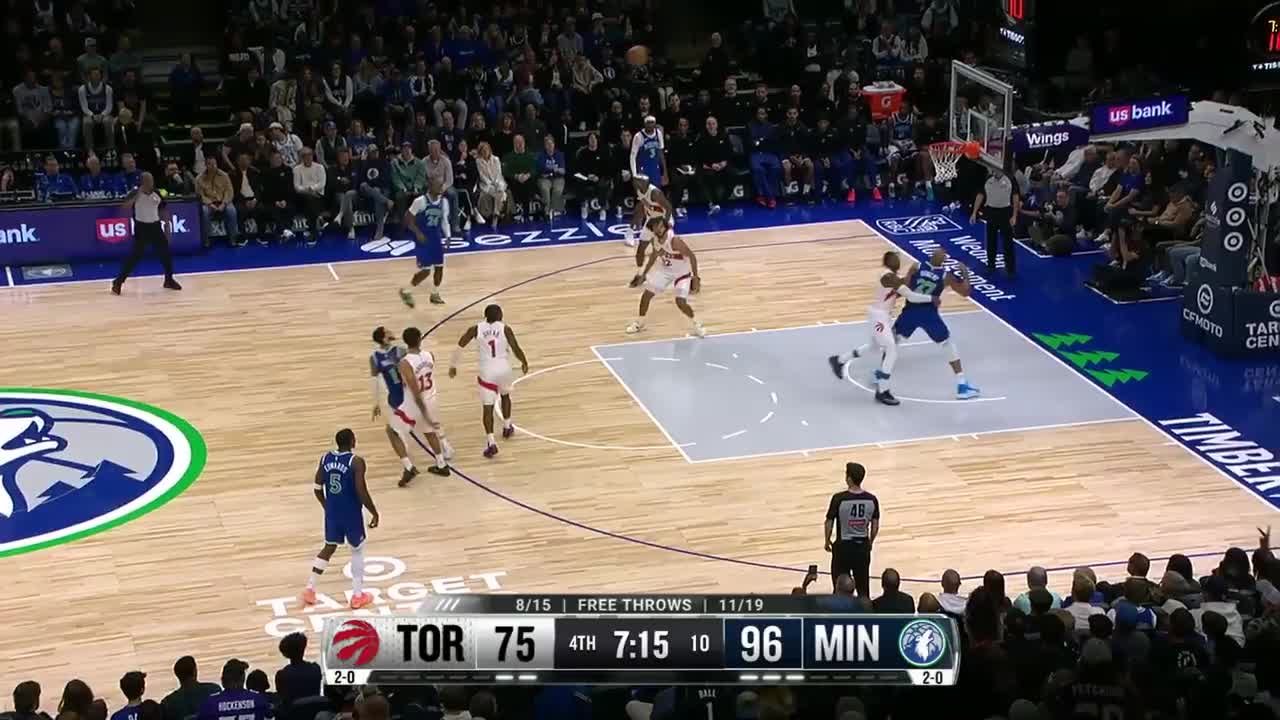 LaMelo Ball drills the trey
