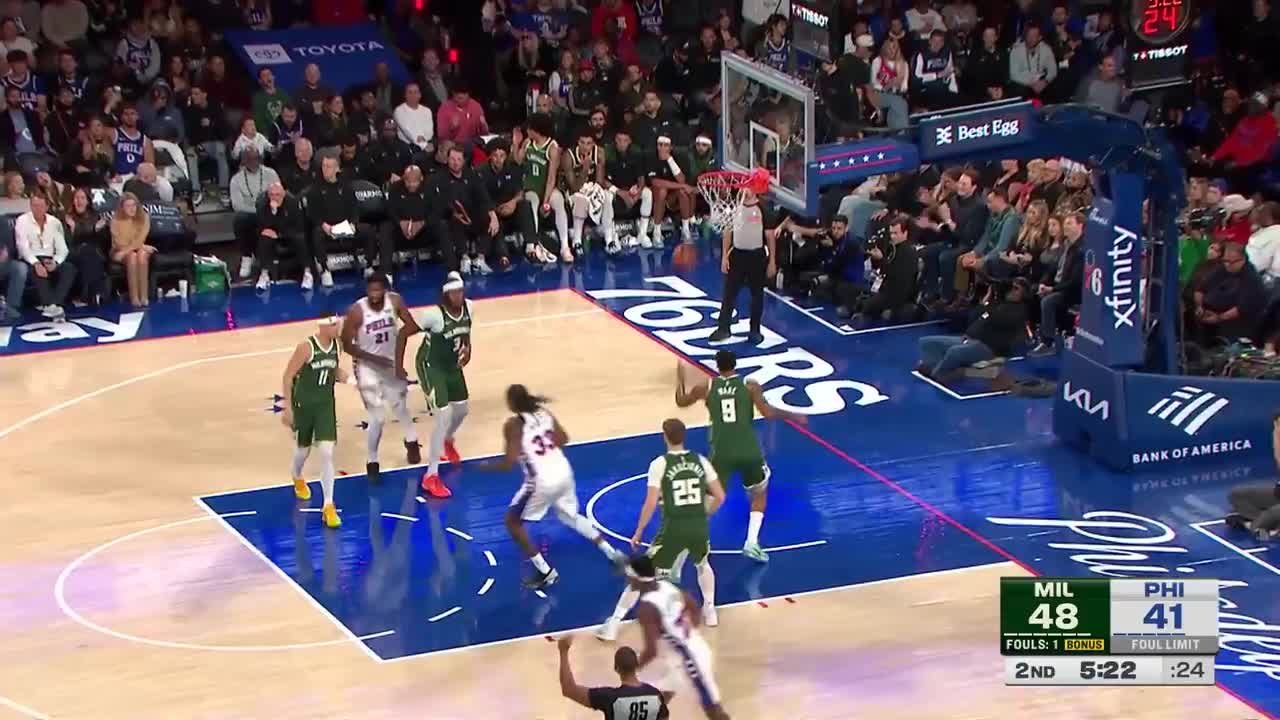 Jaylen Brown hits from way downtown