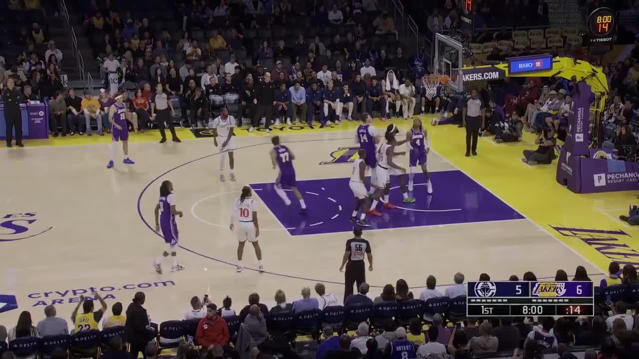 Luka Dončić sets up the nice finish