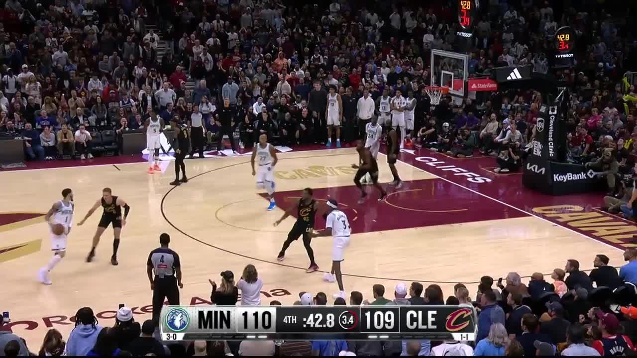LaMelo Ball with the 2 Pt