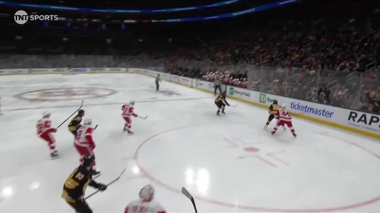 Fraser Minten with a Goal vs. Detroit Red Wings