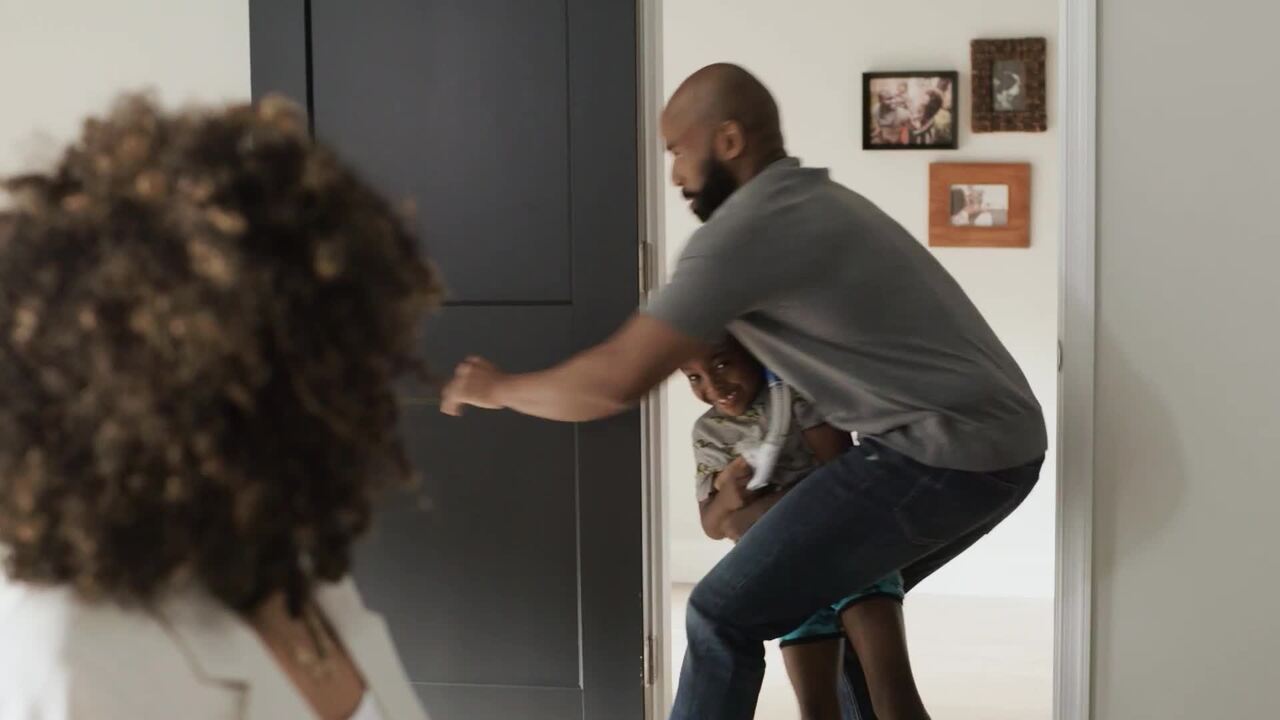 Masonite 32 in. x 80 in. 1-Panel Lincoln Park Left-Hand Solid Core