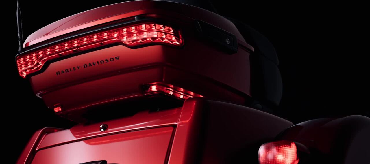 2025 Tri Glide Ultraモーターサイクル | Harley-Davidson JP