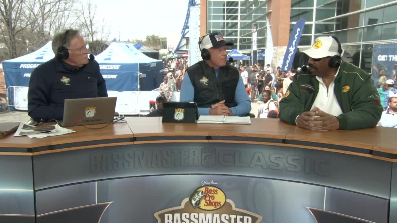 Steve Harvey joins Bassmaster LIVE at the Classic
