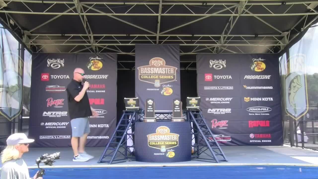 College: Lake Norman Day 1 weigh-in - Bassmaster