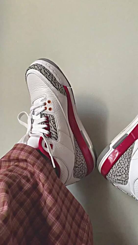 NIKE公式】Retrofitting：エア ジョーダン 3 'Cardinal Red'. Nike SNKRS