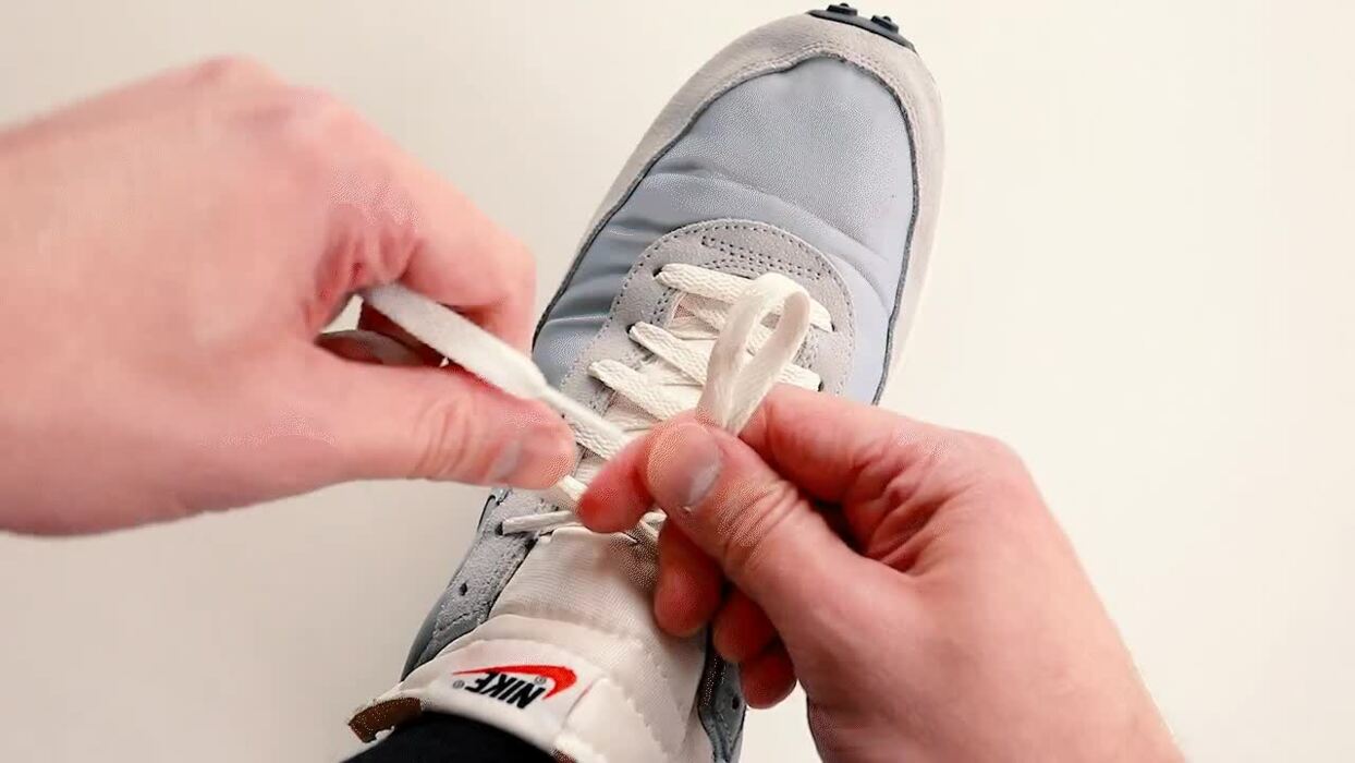 to Tie Nike.com