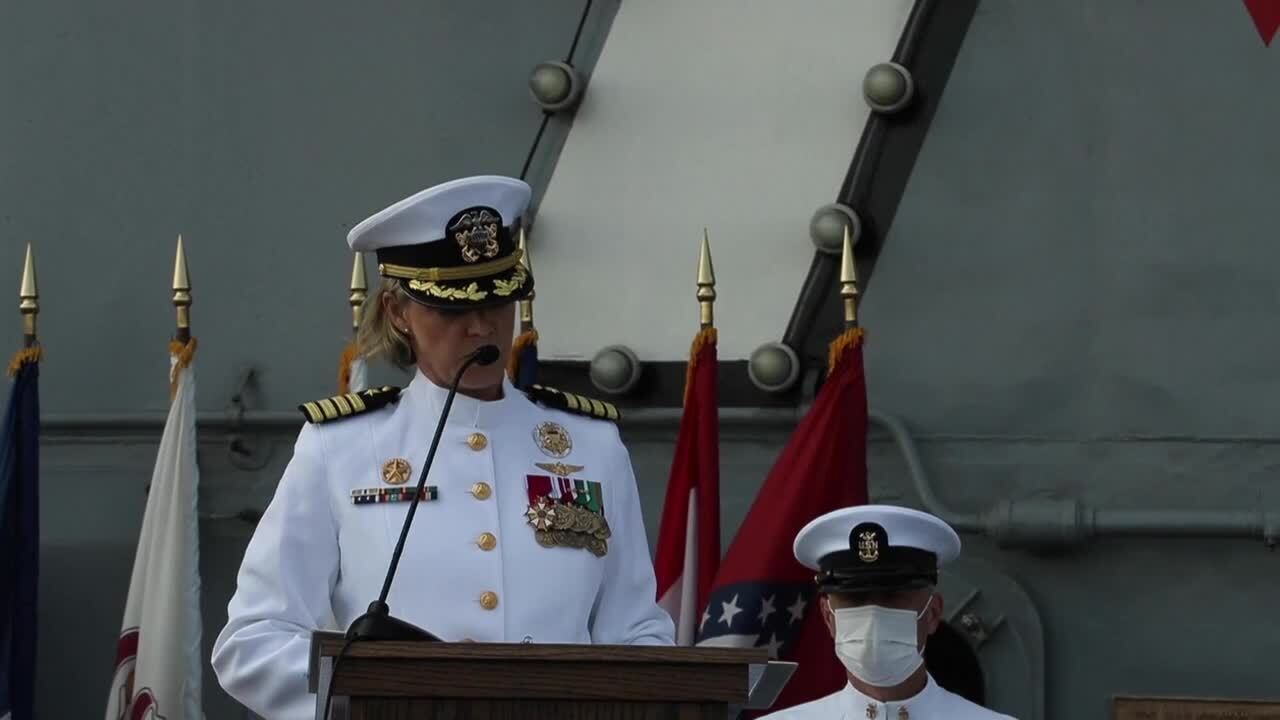US Navy Has 1st Woman Nuclear Carrier Commander