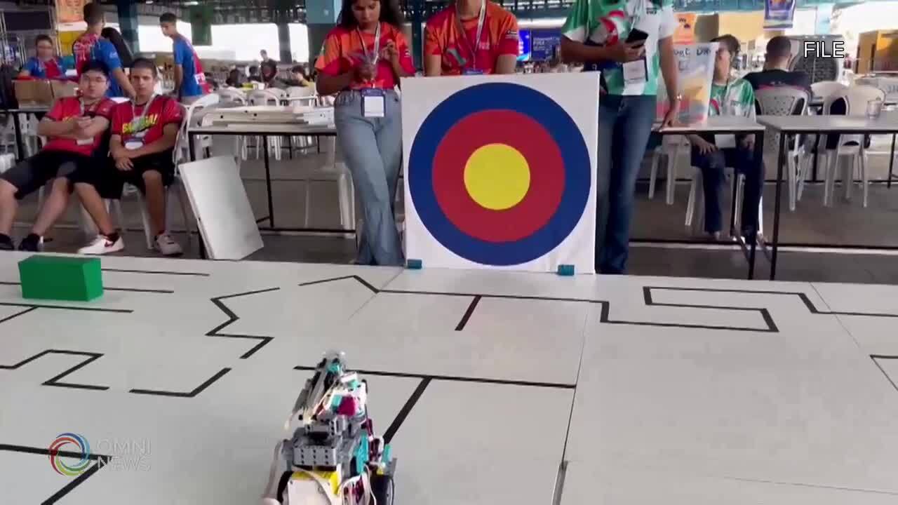 加拿大机器人协会和万锦市政府联合举办庆功会，表彰在第30届FIRA机器人世界杯大赛中, 取得优异成绩的加拿大代表队。