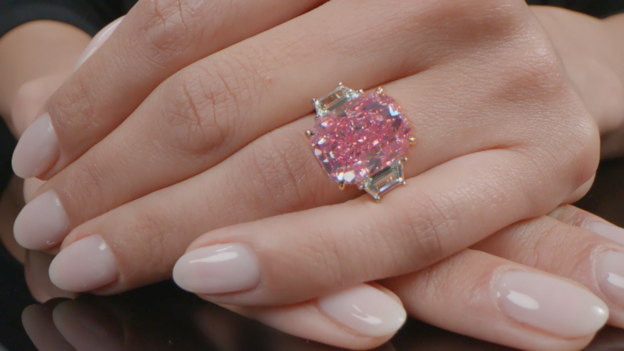 Rare pink diamond smashes auction records