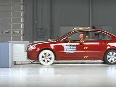 Kia Optima crash test 2006-2011