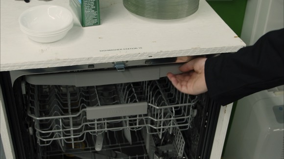 How Consumer Reports Tests Dishwashers
