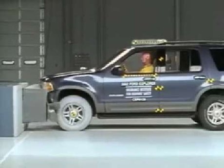 Lincoln Aviator crash test 2003-2005