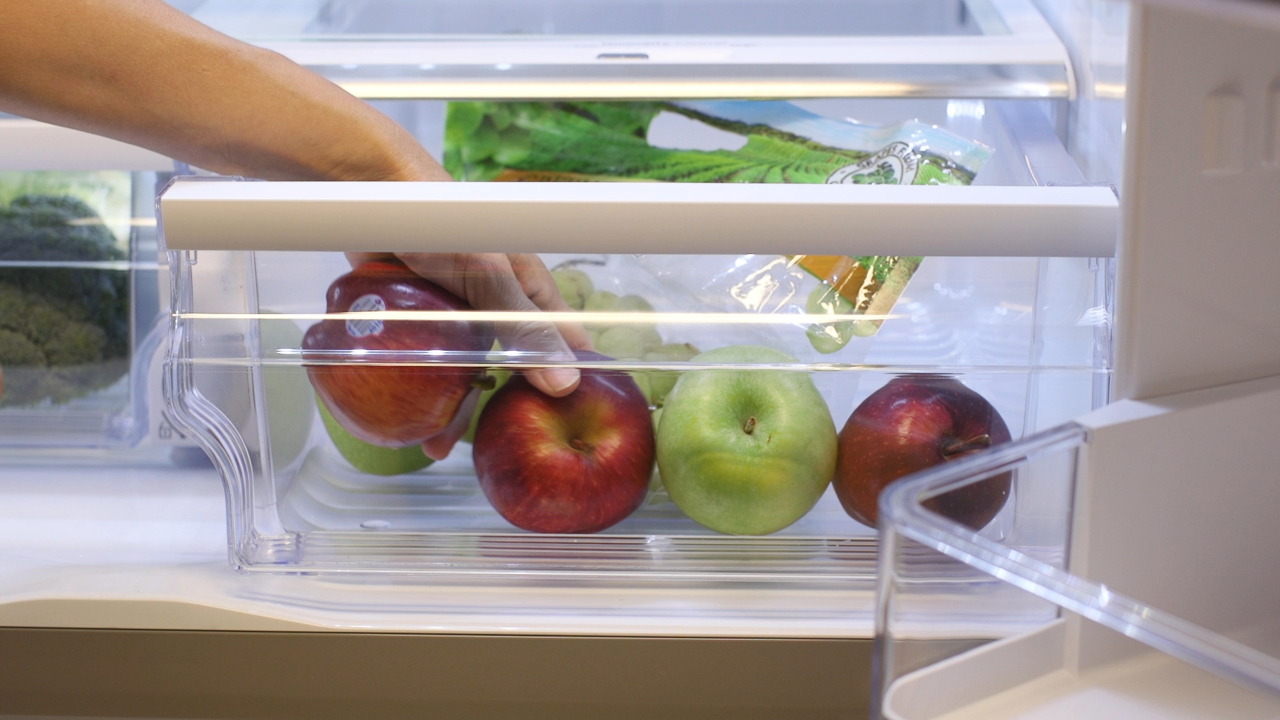 Top Notch Material: Rubbermaid FreshWorks Keeps Your Produce Fresher Longer