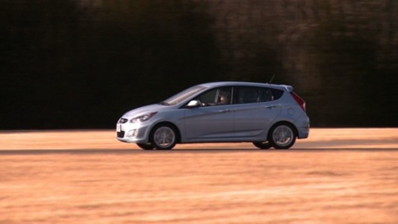 2014 Hyundai Accent Review: SR - Drive