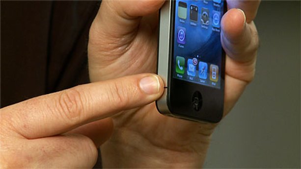 IPhone 4 Design Defect Confirmed
