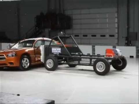 Dodge Charger crash test 2011-2012