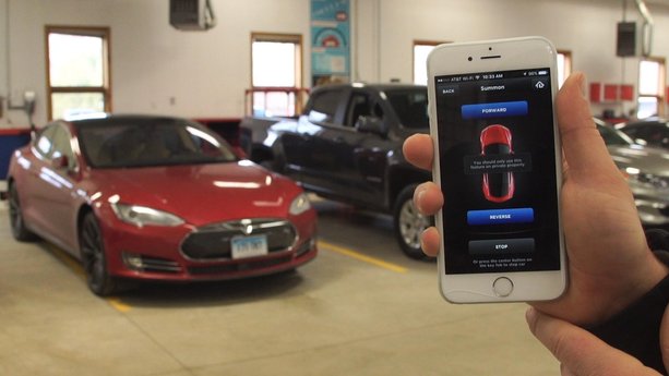 Tesla to Add Protections to Self-Parking Feature