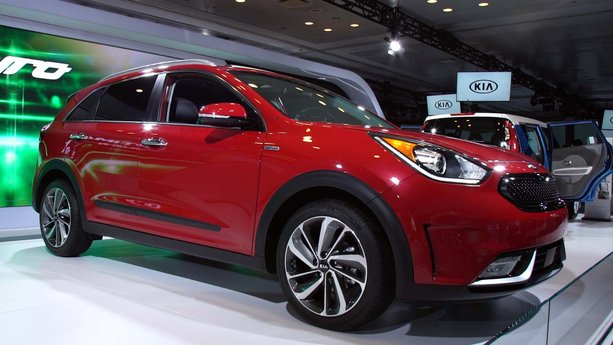 Kia Niro Targets Toyota Prius In Hybrid Market